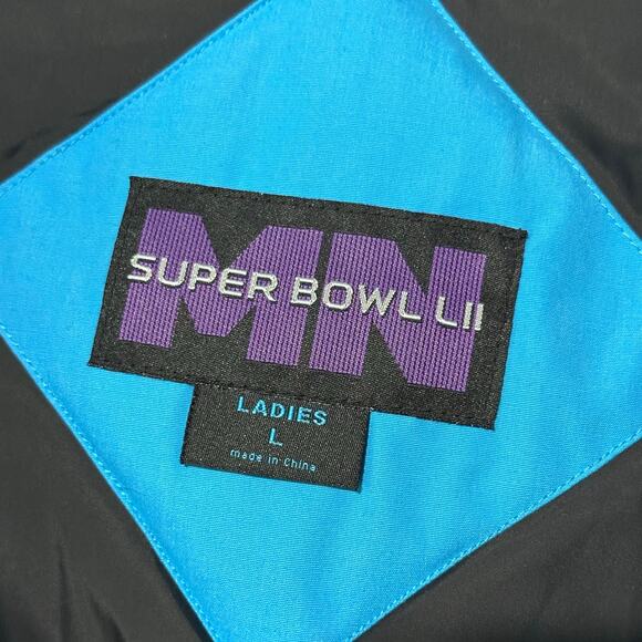 NFL Super Bowl LII Media Parka Blue Football Coat Size Large 2018 Fur Hooded - Picture 3 of 8